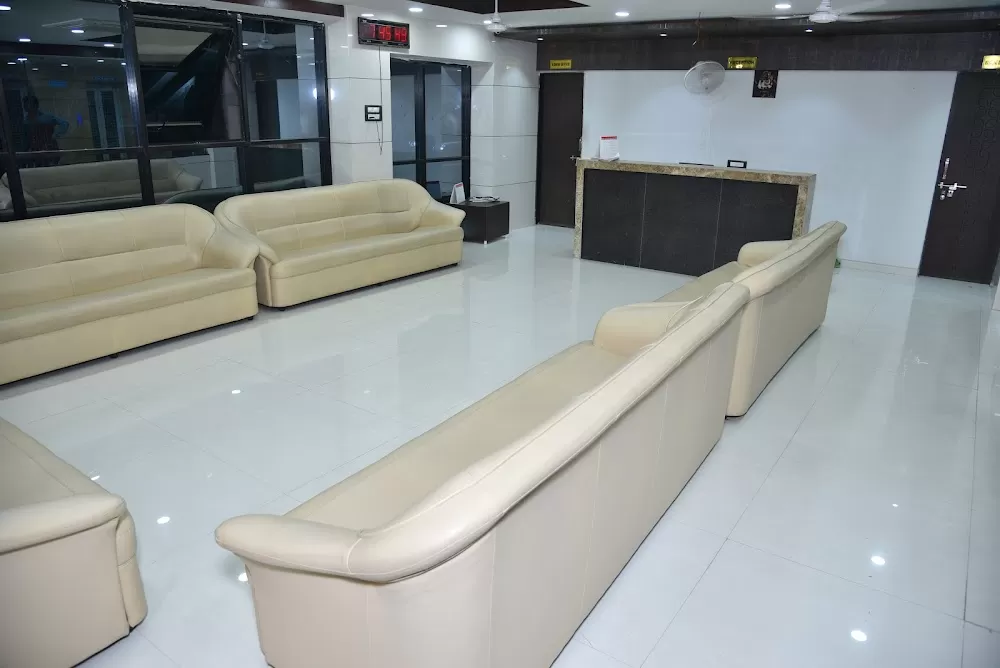 Avdhoot Hospital - Photo 3