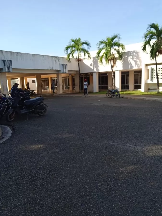 Provincial hospital Francisco Gonzalvo - Photo 1