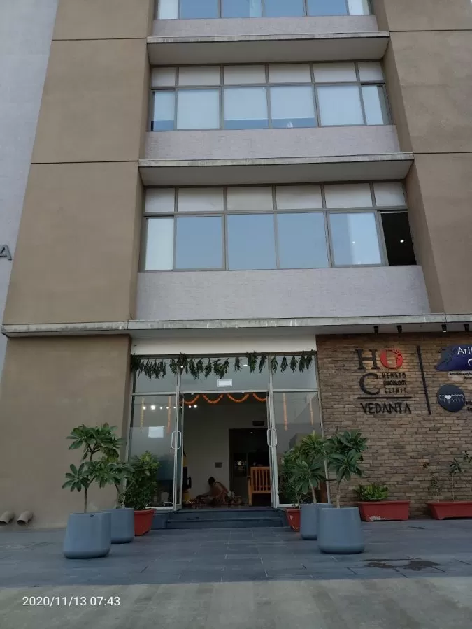 HOC Vedanta - Cancer Centre in Rajpath - Photo 8