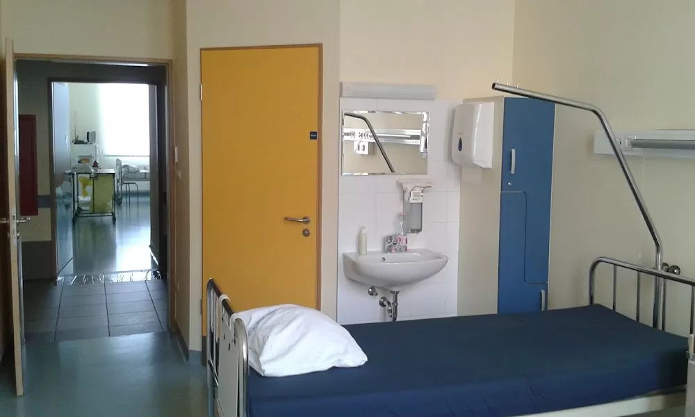 Semmelweis University Department of Orthopedic Surgery - Photo 8