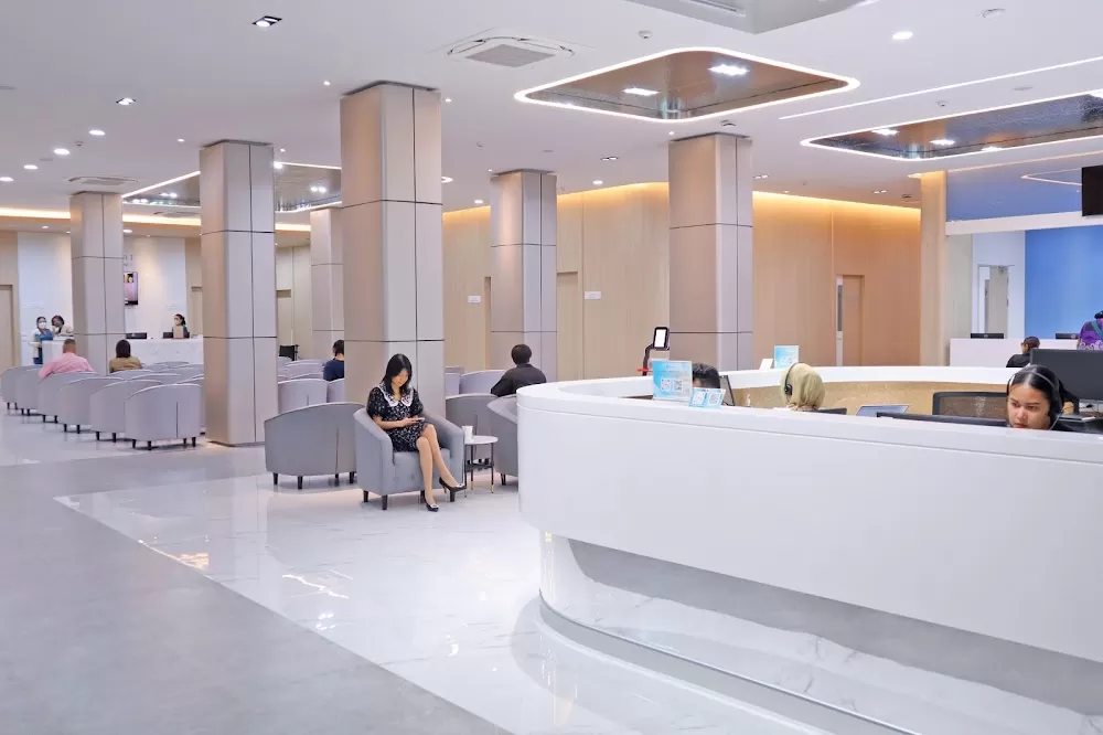 Bangkok Eye Hospital (BEH) - โรงพยาบาลจักษุกรุงเทพ - Photo 2