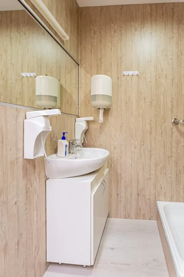 Pannonia Medical Center - Photo 4