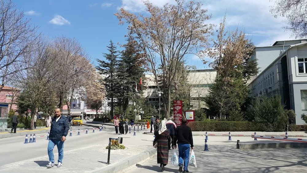 Dışkapı Yıldırım Beyazıt Eğitim ve Araştırma Hastanesi Mevki Ek Hizmet Binası - Photo 4