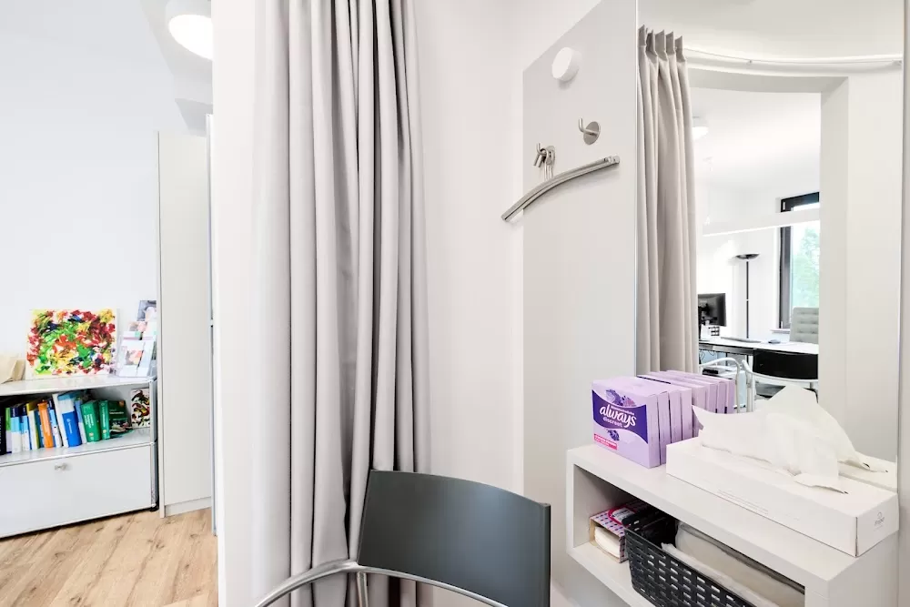 Medicover Uhlandstrasse - Photo 2