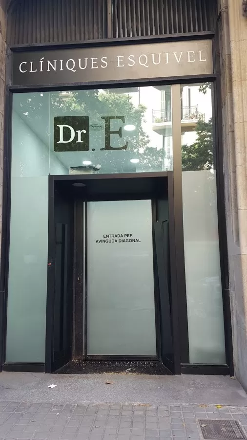Clinica Esquivel Barcelona - Photo 6
