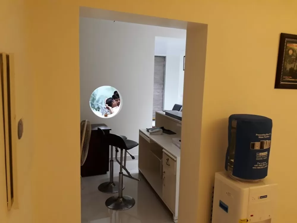 KIDNEY CLINIC - Photo 4