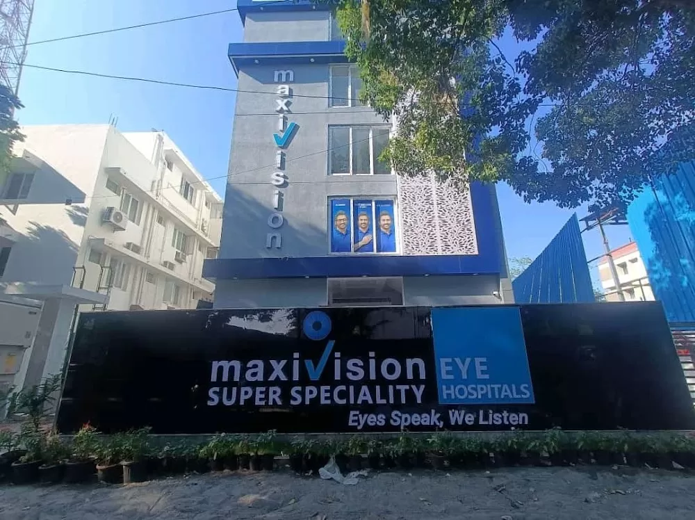 LASIK / Refractive Surgery Specialists at Maxivision Eye Hospitals in - Chennai - Photo 1