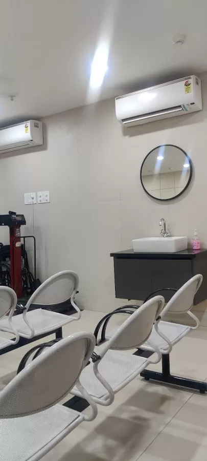 Chhuttani Medical Centre - Photo 6