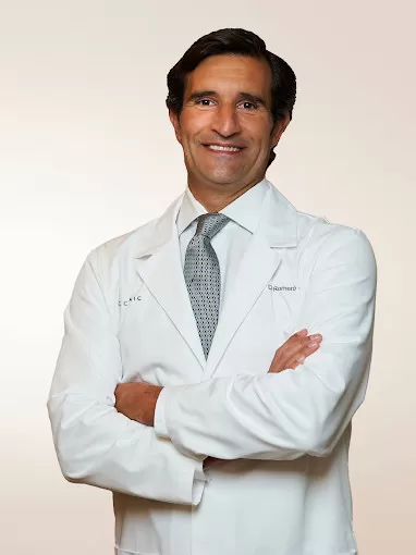 Dr. Javier Romero Otero | Urólogo - Photo 8