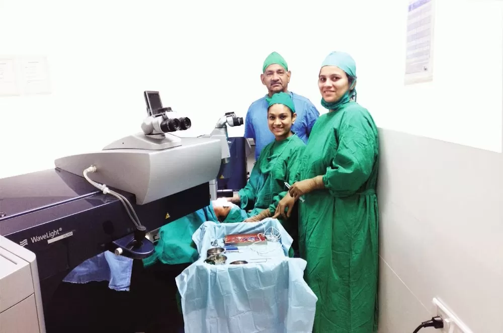 Agrawal Eye Hospital & Sanjeevani LASIK Centre - Photo 3