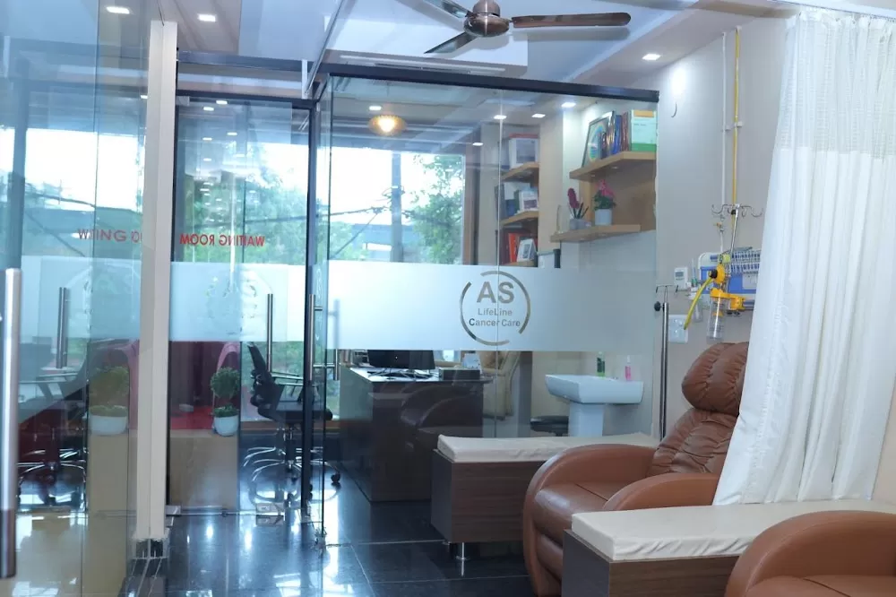 AS LifeLine Cancer Care - Photo 7