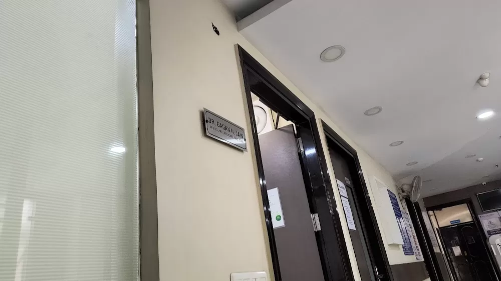 Hemraj Jain Hospital - Photo 4