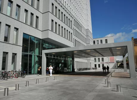 Charité - Universitätsmedizin Berlin | CCM | Centrum für Muskuloskeletale Chirurgie (CMSC) - Hochschulambulanz - Photo 1