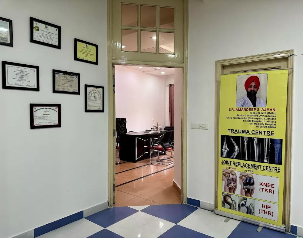 𝗗𝗿. 𝗔𝗺𝗮𝗻𝗱𝗲𝗲𝗽 𝗦𝗶𝗻𝗴𝗵 𝗔𝗷𝗺𝗮𝗻𝗶 - Best Orthopaedic Doctor in Ludhiana ( GTB Hospital ) - Photo 1
