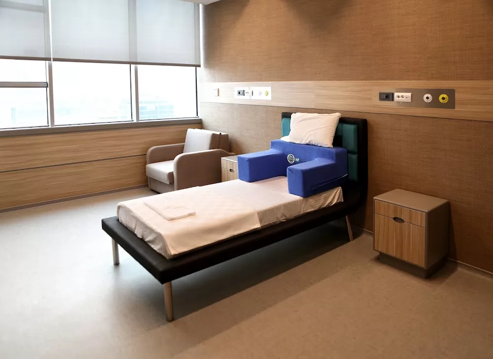 NPISTANBUL Brain Hospital - Photo 5