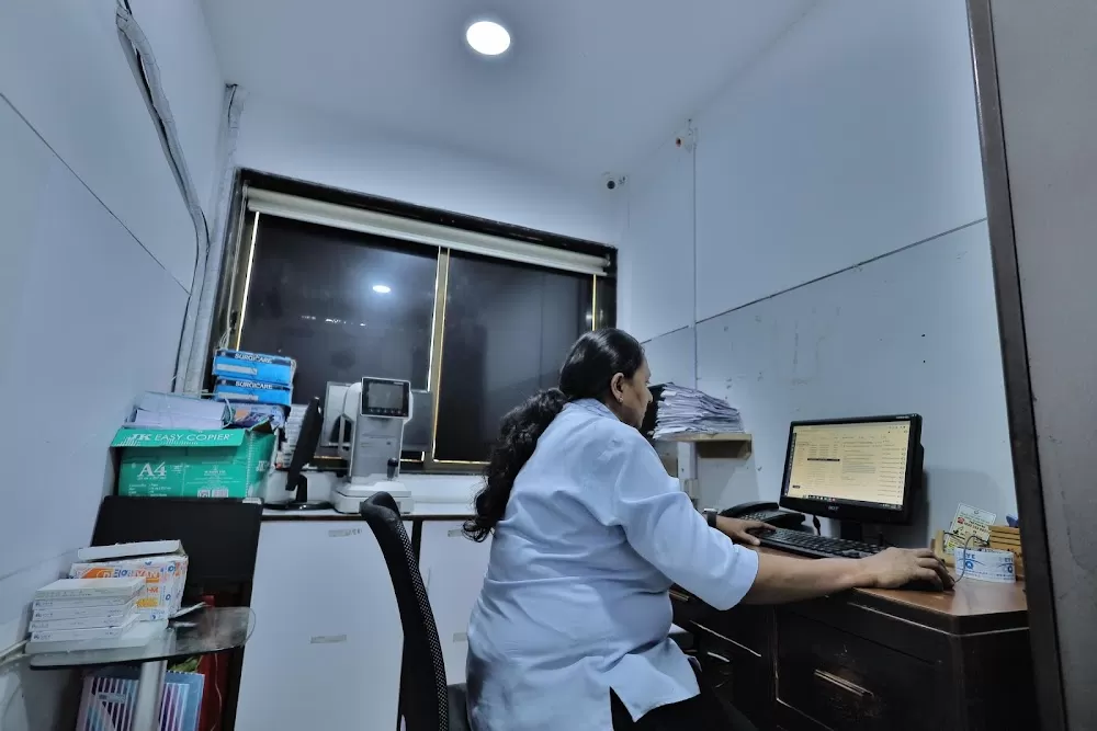 Retina Surgery Specialists at Eye-Q Hospitals in Vadodara - Photo 7