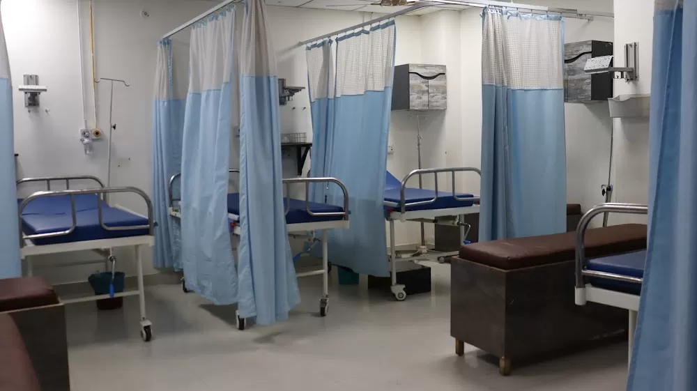 Dr. Pavitra Dosaj - House of Care Centre of Advanced Laser & Laparoscopic Surgery in Indirapuram - Photo 1