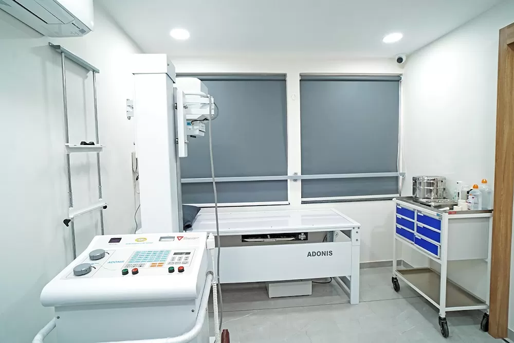 Dr. Kalpesh Mehta - Knee Replacement, Joint Replacement, Hip Replacement, Orthopaedic Surgeon in Ahmedabad, Gujarat - Photo 4