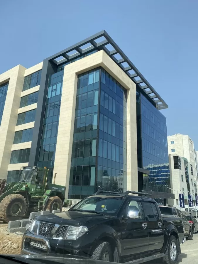 Dahdaleh Center - Photo 8