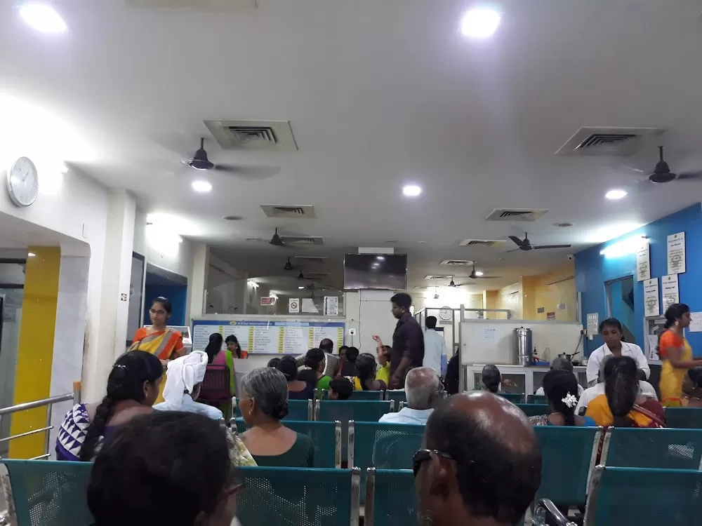 M.N Eye Hospital - Tondiarpet - Photo 2