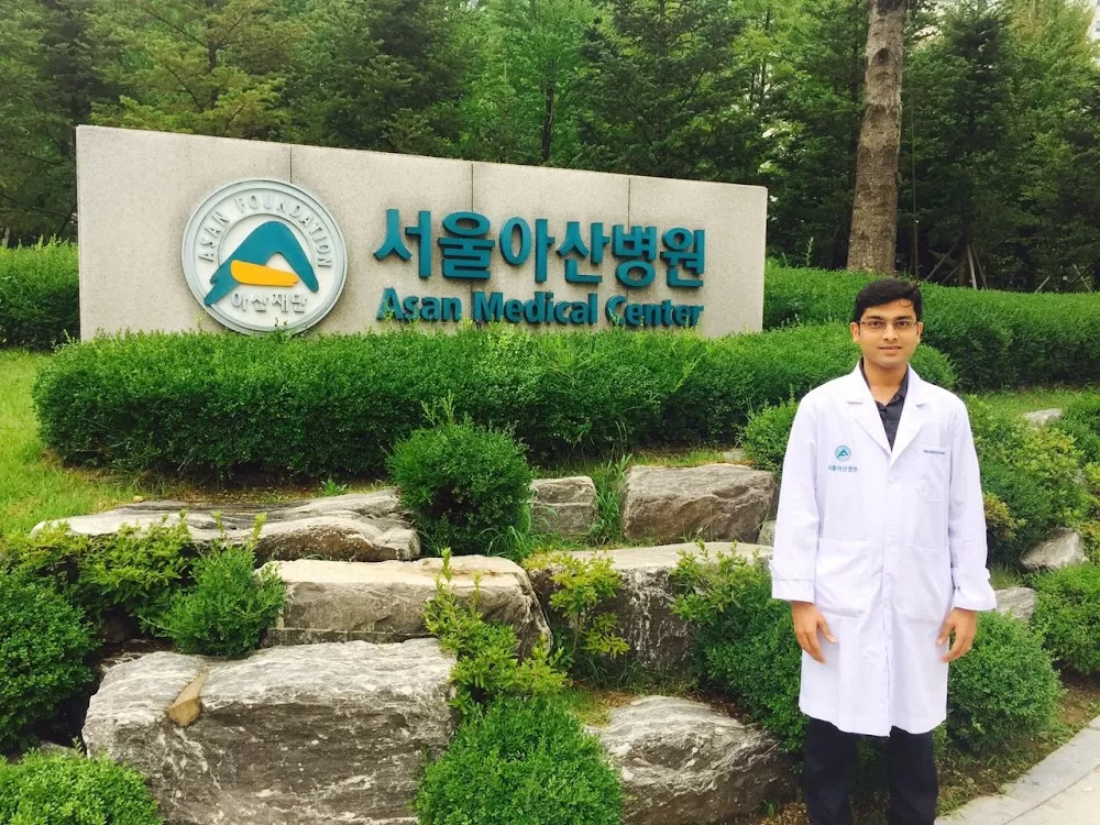 Dr. Gaurav Khandelwal - Cardiologist Doctor ! Heart Doctor ! Heart Specialist ! Tavi Tavr Expert - Photo 1