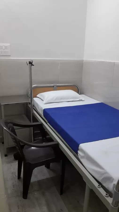 Adarsh Hospital - Maternity, Gynaecologist, Abortion, Child Health, Vaccination and Ultrasound center - Photo 2