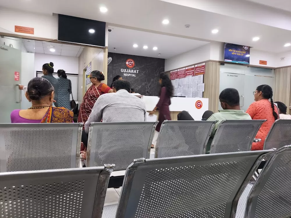 Gujarat Gastro & Vascular Hospital - Photo 3