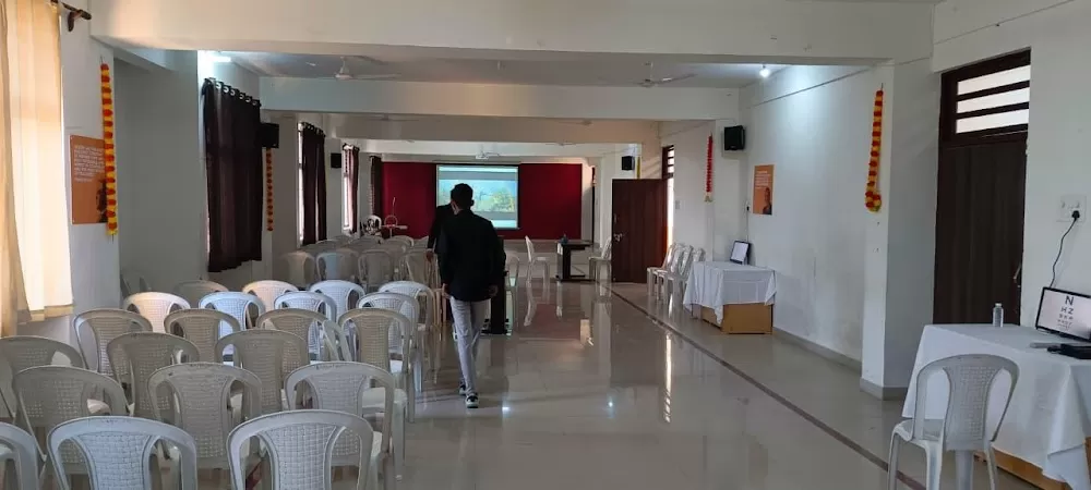 Ajwani Eye Care Centre | Best Eye Hospital In Bhopal | Eye Treatment | Eye Surgeon | Bhopal - Photo 5