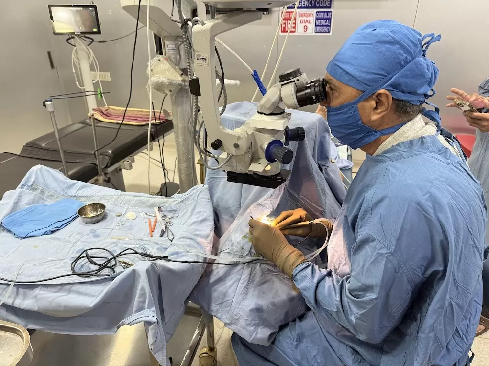 SANJIVANI EYE HOSPITAL - EYE HOSPITAL IN AHMEDABAD & LASIK SURGERY IN AHMEDABAD & CATARACT SURGERY HOSPITAL - Photo 4