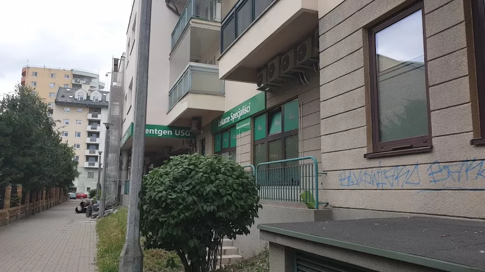 Centrum Medyczne Bemowo - Photo 1