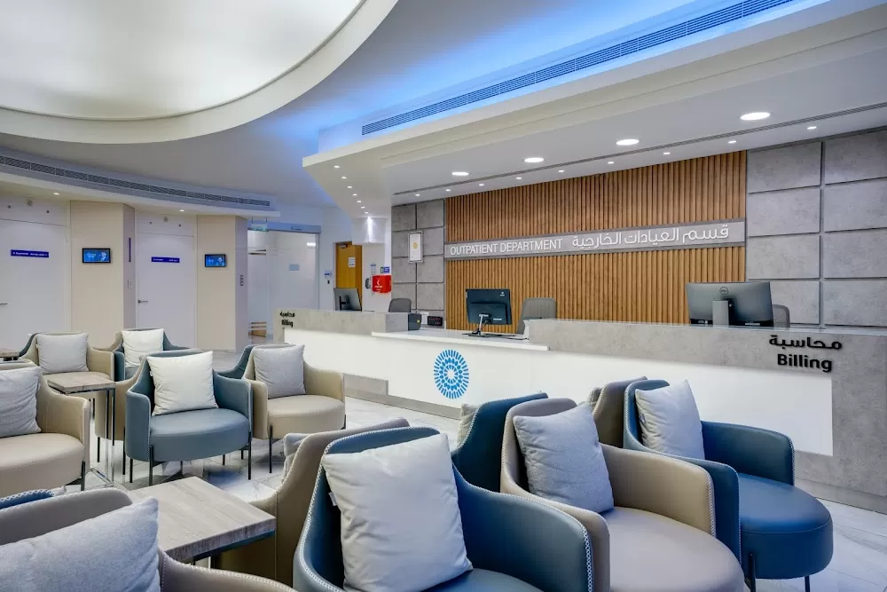 Moorfields Eye Hospital - Photo 1