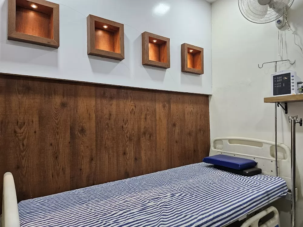 Ashwinou Hospital Piles laser center - Photo 5