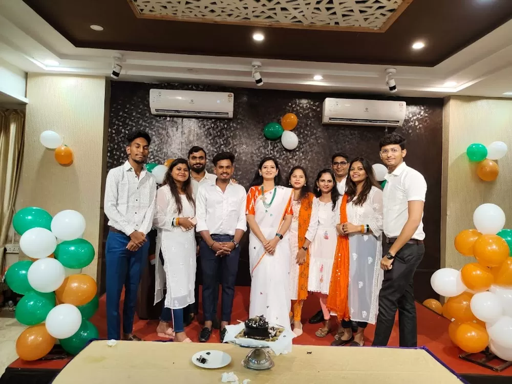 Madhavbaug VIP Clinic - Sangam - Warasia road, Karelibaug, Vadodara - Photo 2
