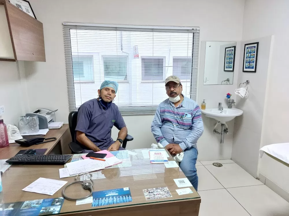 Best Cardiac surgeon Bhopal: Dr Pravir Jha, Top Heart surgeon MP, Best cardiologist, Bypass surgeon, Open Heart Surgery - Photo 2