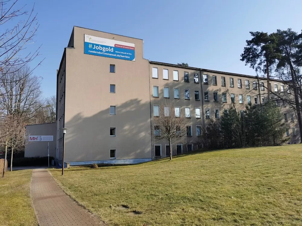 Immanuel Klinik Rüdersdorf - Photo 4