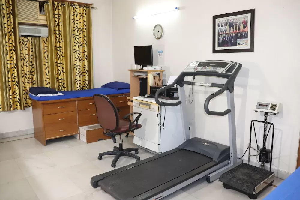 ESMR Heart Centre - ESMR Clinic Ludhiana, Bypass Alternative, Heart Treatment in Ludhiana, Natural Bypass Ludhiana - Photo 3