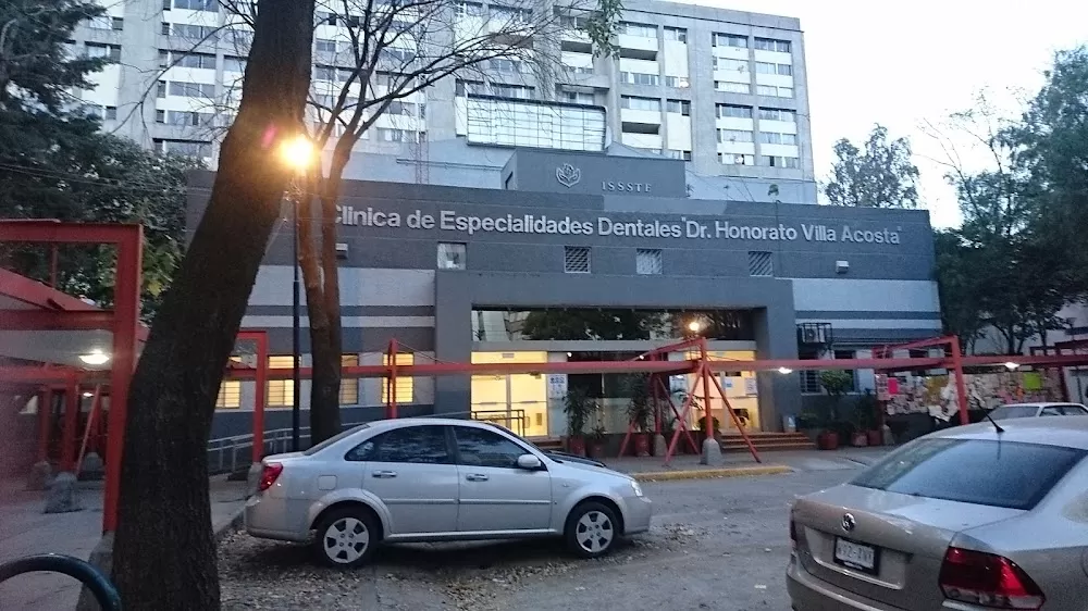 Clinica de Especialidades Dentales ISSSTE - Photo 7