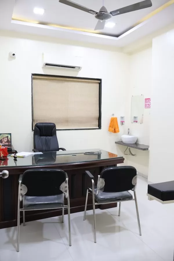 Zenith Hospital -Dr.Ramesh Ghadge - Photo 4
