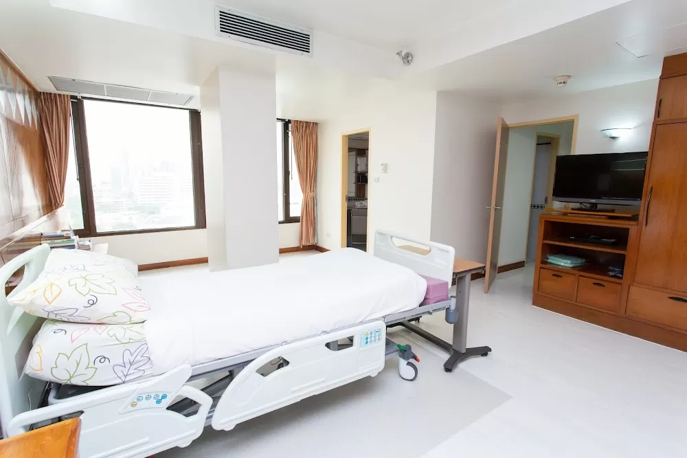 Vichaiyut Hospital - Photo 5