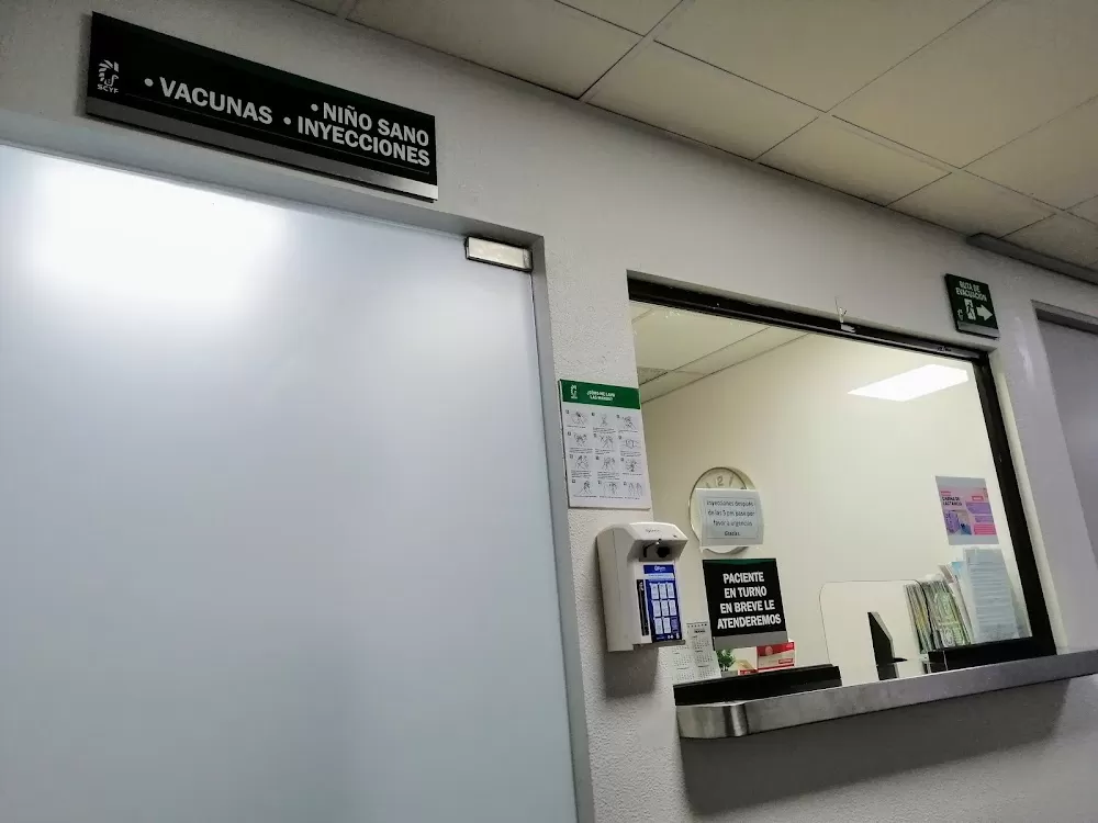 Hospital Cuauhtemoc y Famosa - Photo 1