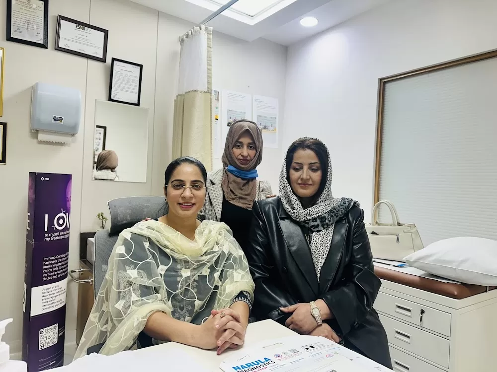 Dr Pooja Babbar - Medical oncologist in Gurgaon | Cancer Doctor in Gurgaon | Breast Cancer | Lung Cancer Specialist - Photo 6