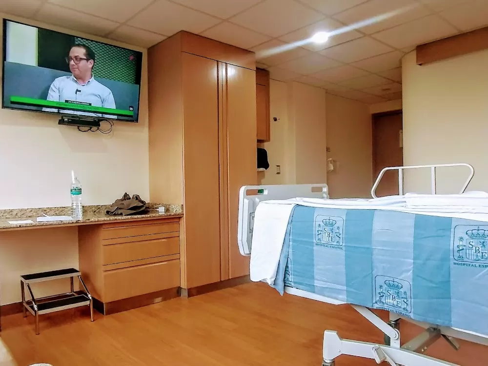 Hospital Español - Photo 8