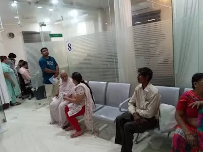 Dr. Mohit Poddar