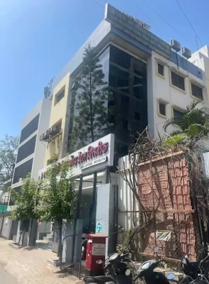Ramole Eye Hospital | Dr. Abhijeet Ramole | Lasik Surgeon in Nashik