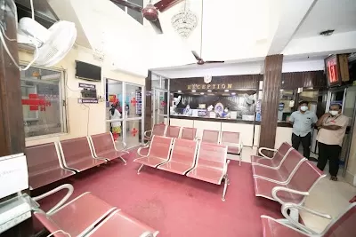 M R Hospitals