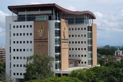 ศูนย์โรคหัวใจ(Cardiac Center) ชั้น9 อาคารเฉลิพระเกียรติ 7 รอบพระชนมพรรษา