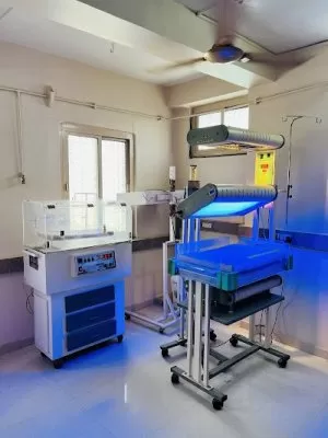 Het Children Hospital and Neonatal Center( Dr. Himanshu Soni )