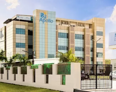 Apollo Cradle & Children and Apollo Spectra Hospitals - Best gynecology, orthopedic, ENT, Urology surgeon in greater noida