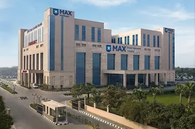 Neonatology Hospital in Noida | NICU Care | Preterm Baby Care | Neonatal Jaundice Treatment | Max Hospital