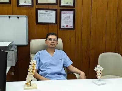 Dr. Manthan Patel : Vaishvi Brain & Spine Neurosurgical Hospital : Neurosurgeon in Ahmedabad : Spine Surgeon in Ahmedabad